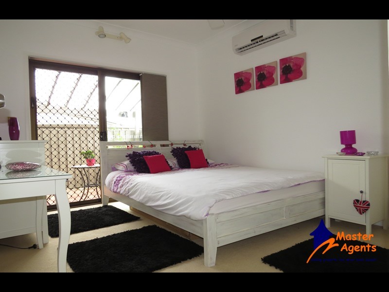 90 Thorngate Drive, Robina QLD 4226