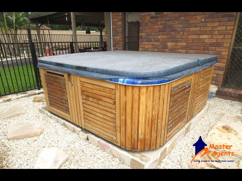 90 Thorngate Drive, Robina QLD 4226