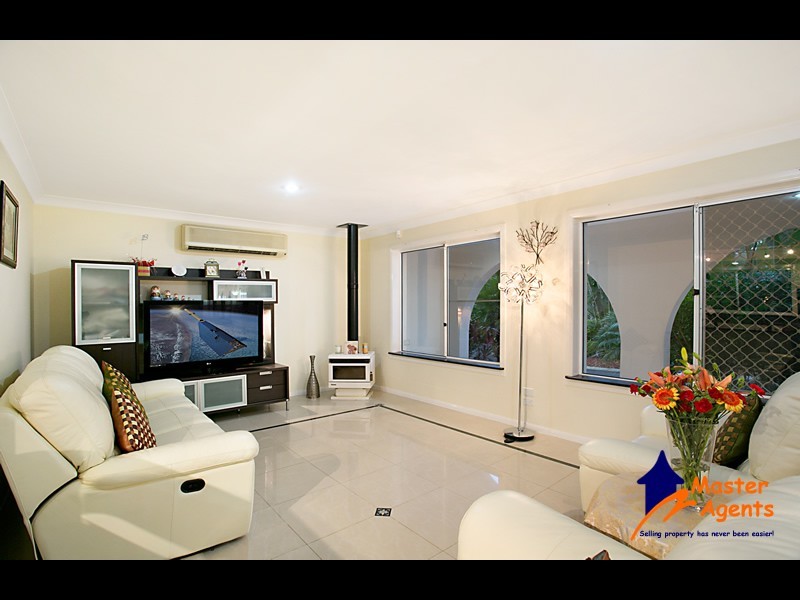 19 Tarawara Ave, Tallai QLD 4213