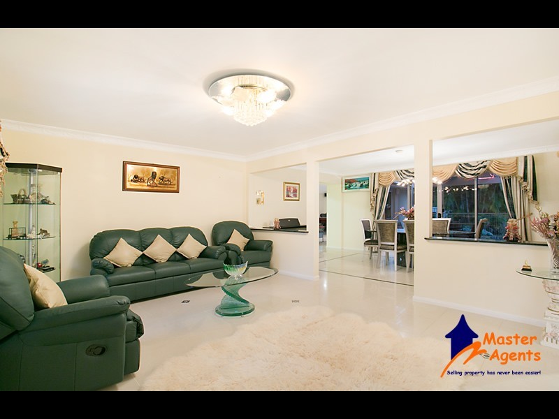 19 Tarawara Ave, Tallai QLD 4213