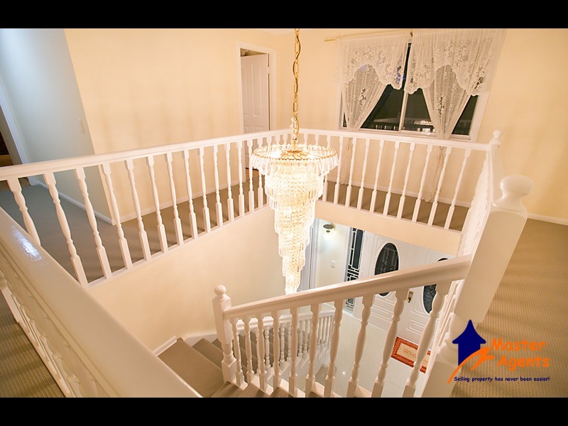 19 Tarawara Ave, Tallai QLD 4213