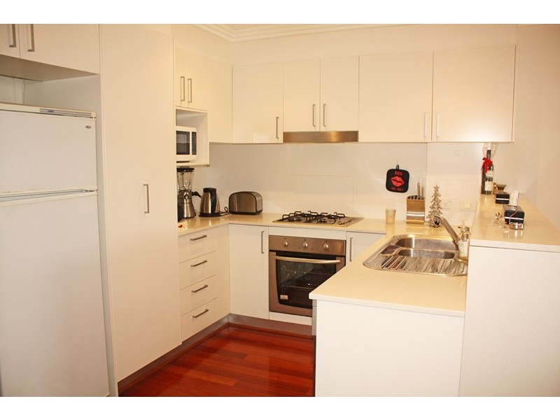 11/60-62 Old Pittwater Rd, Brookvale NSW 2100