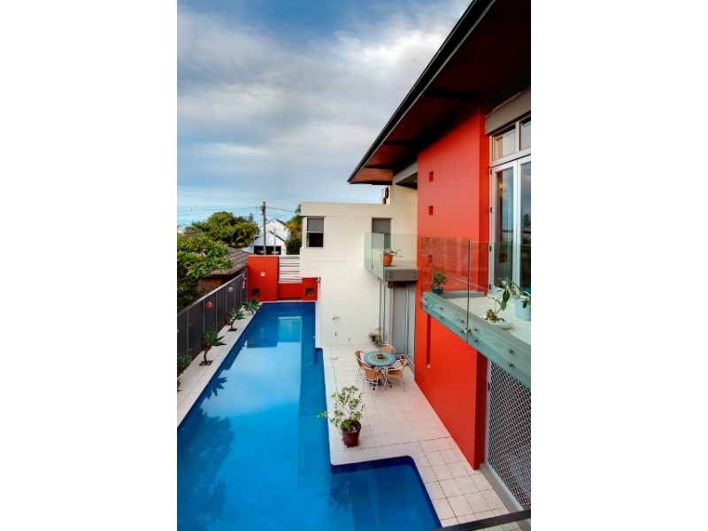 8 Cliff Road, Collaroy NSW 2097