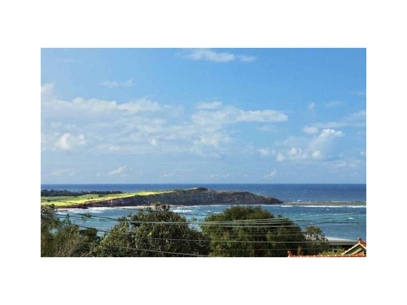 10 Ozone Parade, North Curl Curl NSW 2099