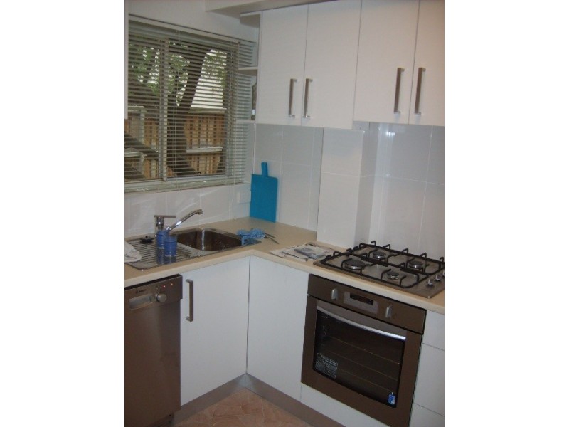 2/13-15 Boronia Street, Dee Why NSW 2099