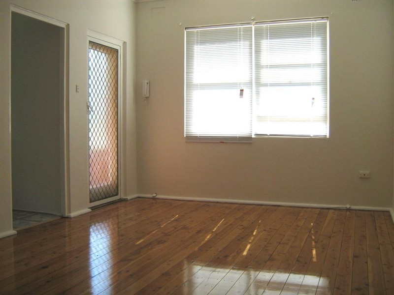 2/182 Chuter Avenue, Sans Souci NSW 2219