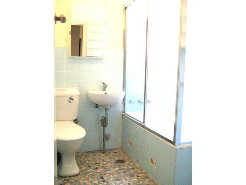 2/182 Chuter Avenue, Sans Souci NSW 2219