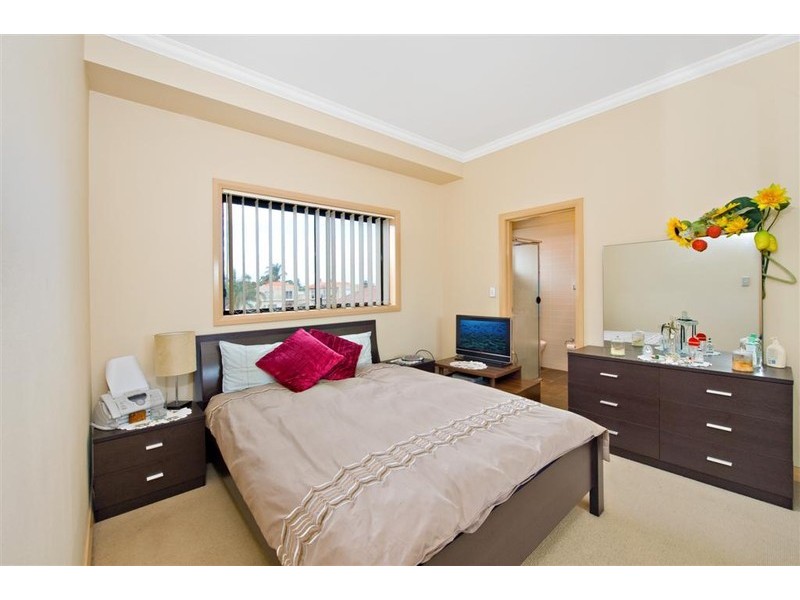 3/2 Fontainebleau, Sans Souci NSW 2219