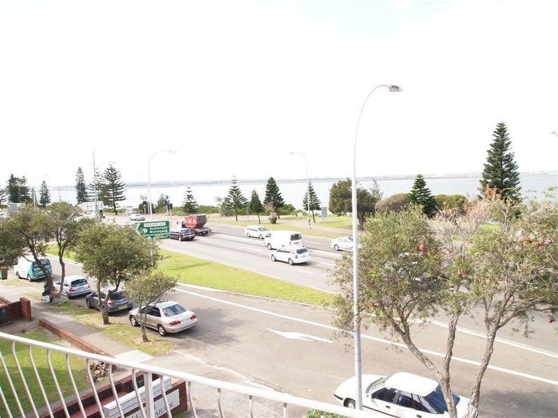 9/143 The Grand Parade, Monterey NSW 2217