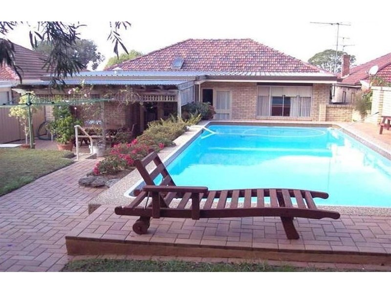 21 Carlton Crescent, Kogarah Bay NSW 2217