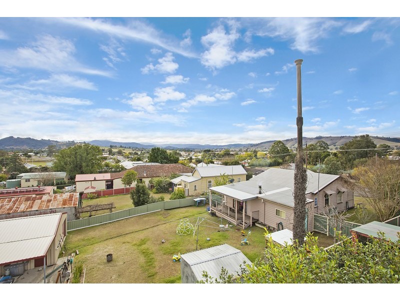 46 Lord Street, Dungog NSW 2420