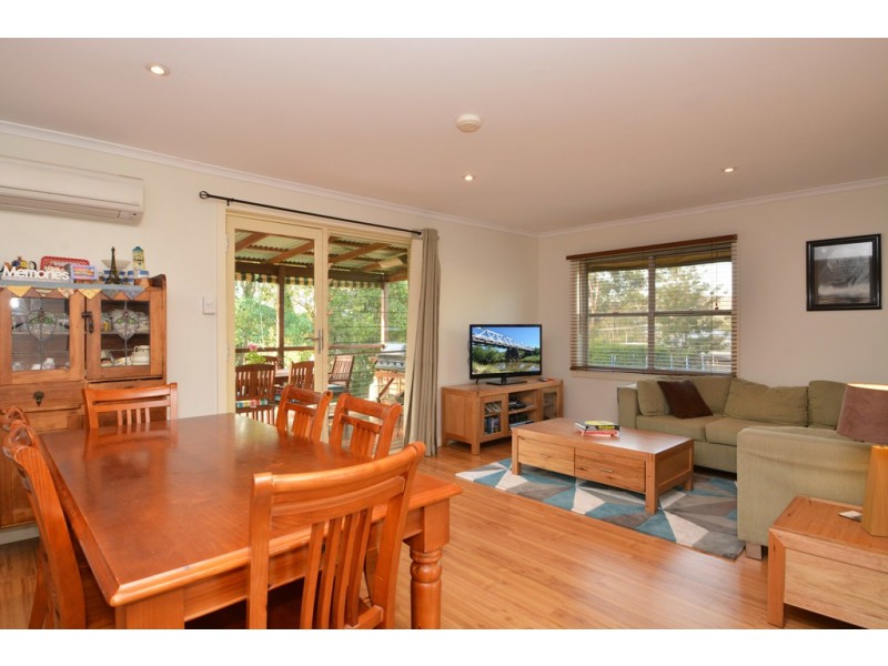 81 Brown Street, Dungog NSW 2420