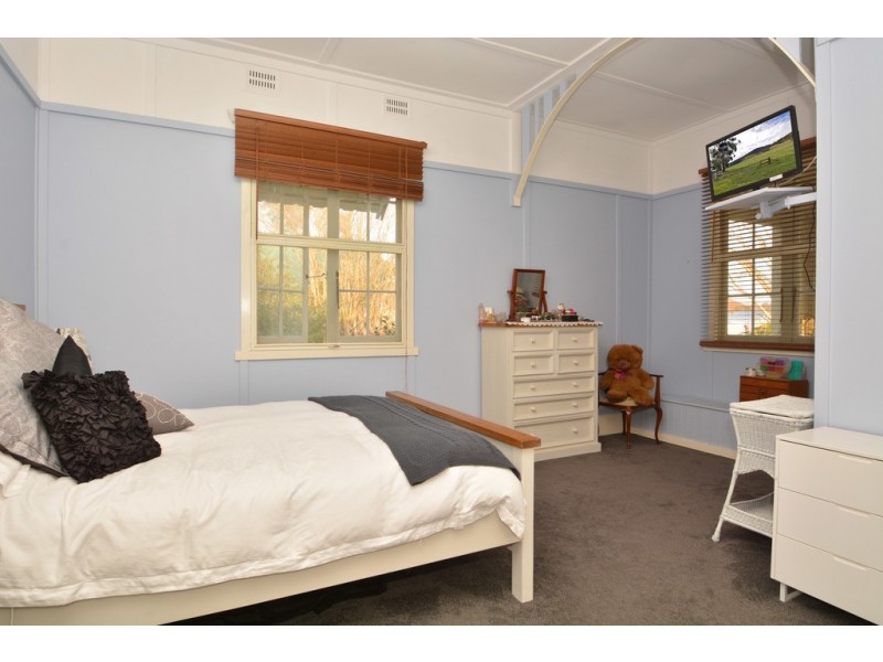 81 Brown Street, Dungog NSW 2420