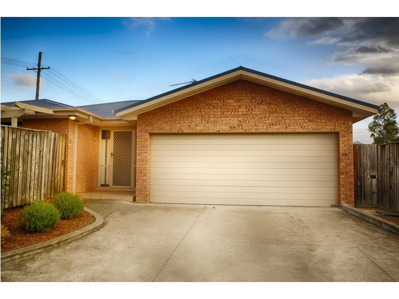 4/21 Hillview Avenue, Dungog NSW 2420