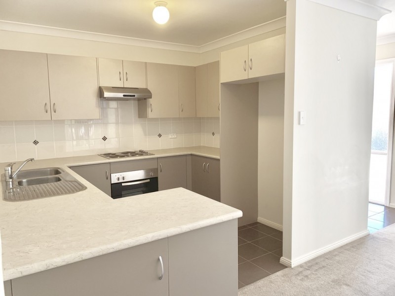 4/21 Hillview Avenue, Dungog NSW 2420