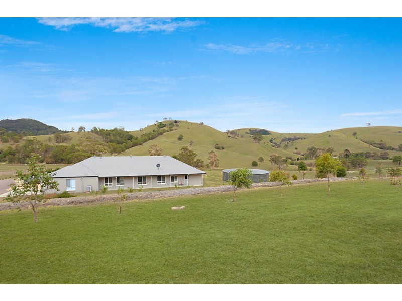 569 Sugarloaf Road, Dungog NSW 2420
