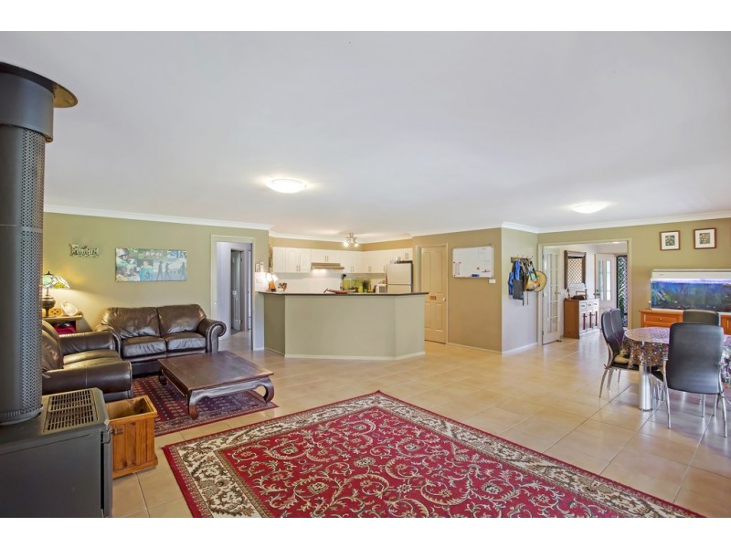 1 Hinton Street, Stroud NSW 2425