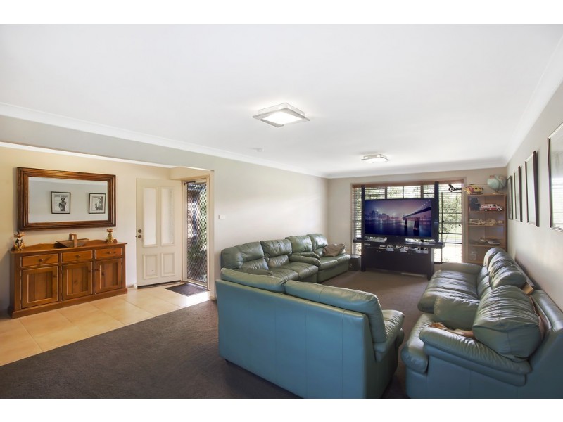 1 Hinton Street, Stroud NSW 2425