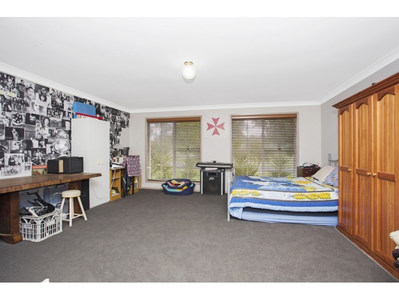 1 Hinton Street, Stroud NSW 2425