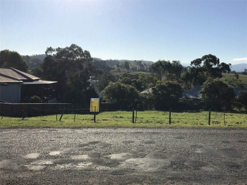 29 Scott Avenue, Dungog NSW 2420