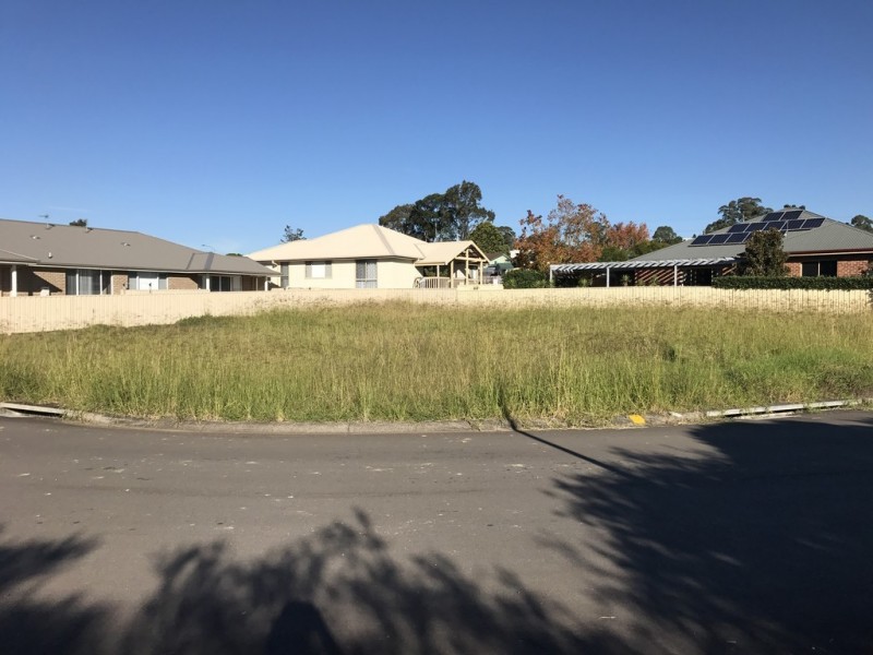 10 Hillview Avenue, Dungog NSW 2420