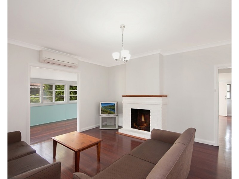 15 Moore Street, Dungog NSW 2420