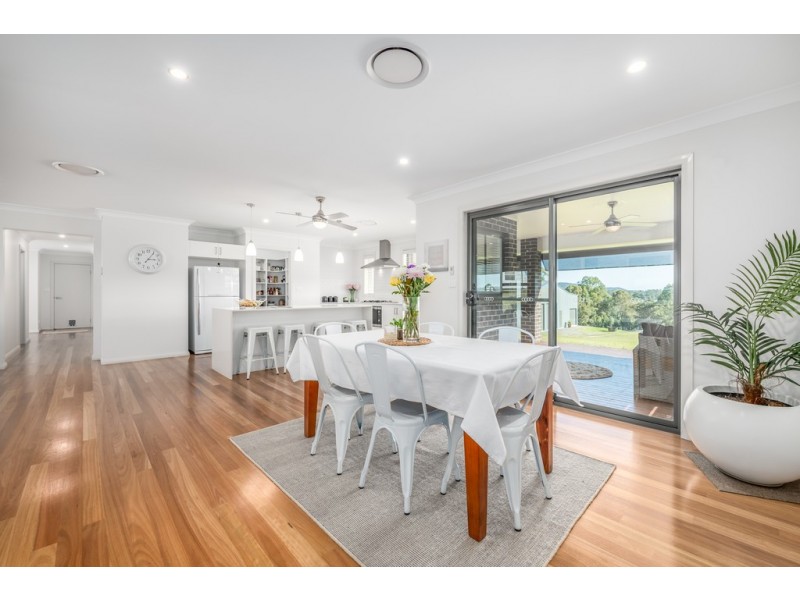 6 Oxbow Place, Clarence Town NSW 2321