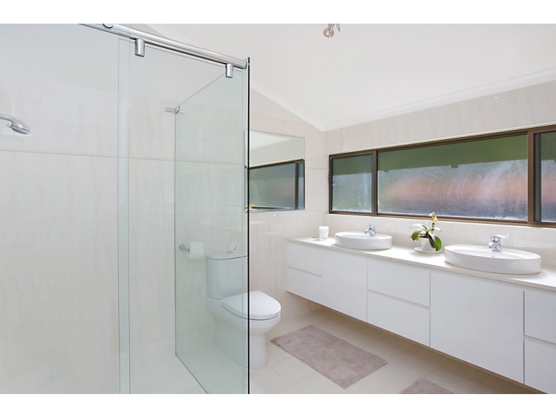 230 Wallaringa Road, Dungog NSW 2420