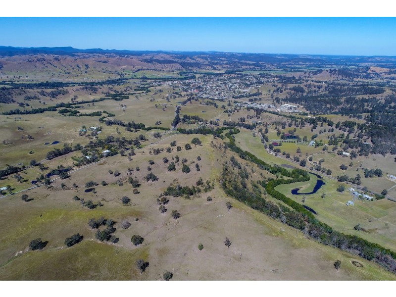 126 Sugarloaf Road, Dungog NSW 2420