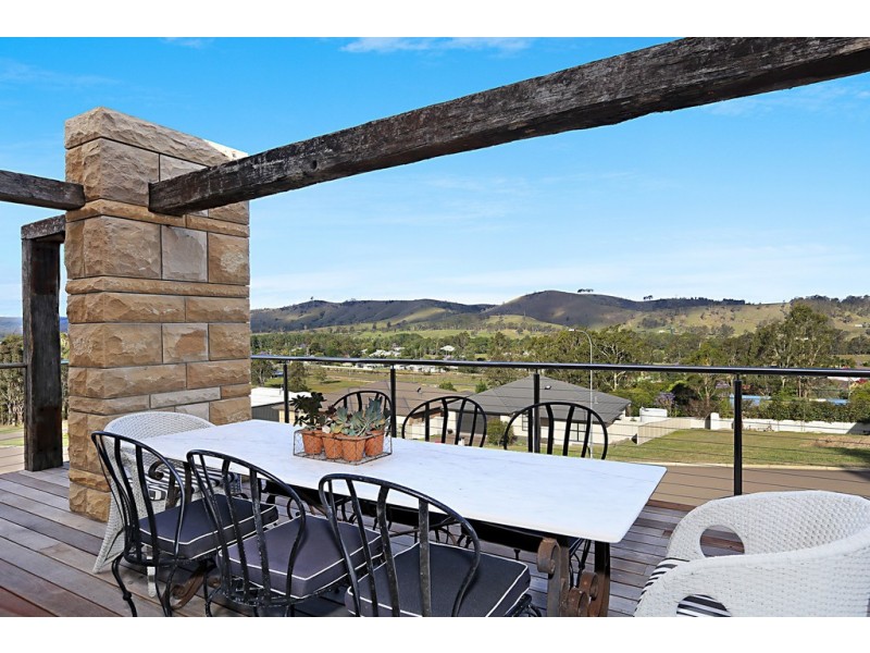 42 Melbee Circuit, Dungog NSW 2420