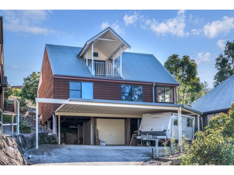 4A Moore Street, Dungog NSW 2420