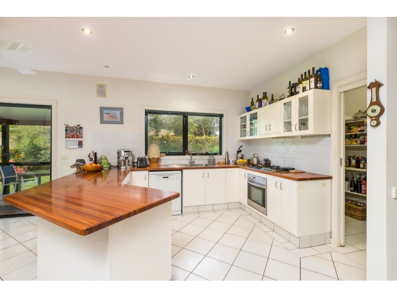 16 Wallaby Close, Duns Creek NSW 2321