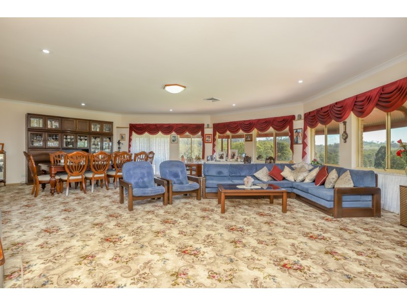 228 Wallarobba-Brookfield Road, Brookfield via, Clarence Town NSW 2321