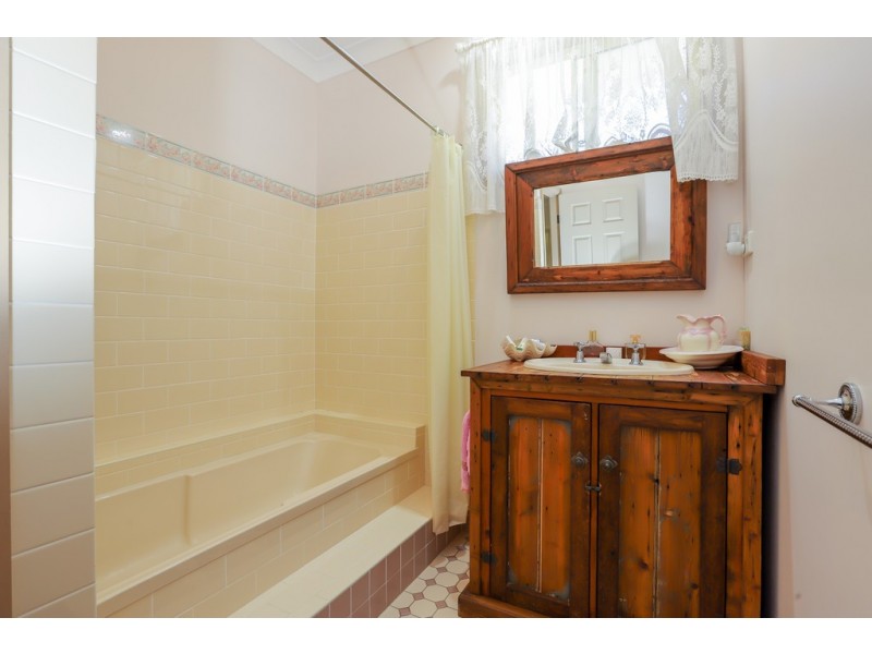 228 Wallarobba-Brookfield Road, Brookfield via, Clarence Town NSW 2321