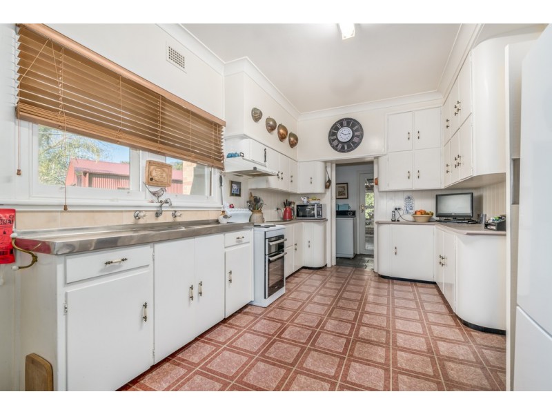 12 Carlton Avenue, Dungog NSW 2420