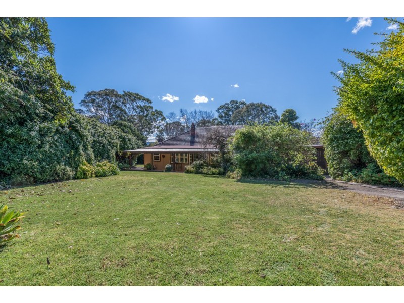 12 Carlton Avenue, Dungog NSW 2420