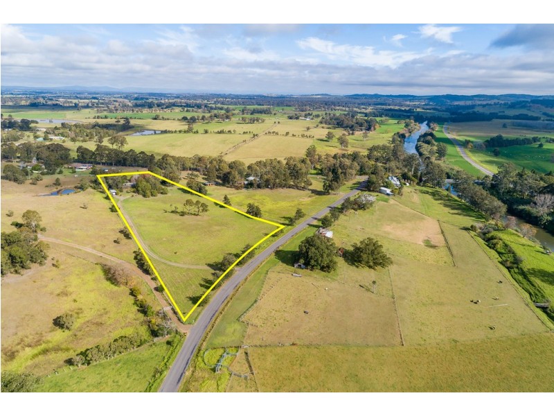 36 Martins Creek Road, Paterson NSW 2421