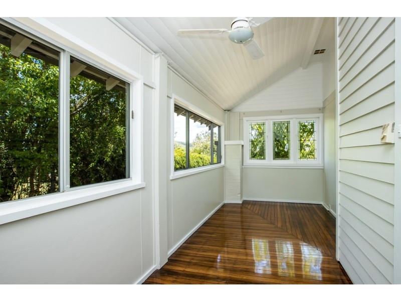 18 Dowling Street, Dungog NSW 2420