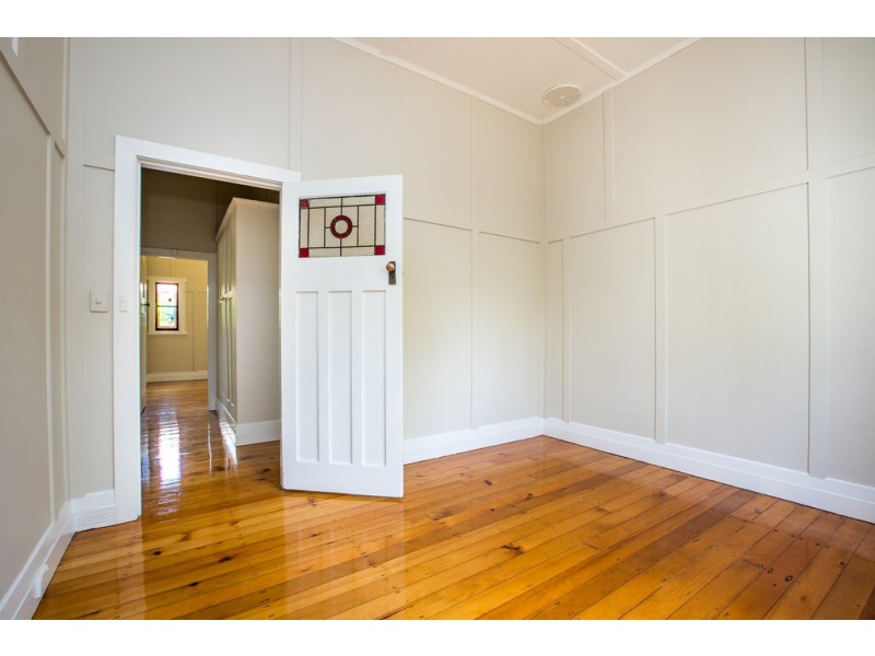 18 Dowling Street, Dungog NSW 2420