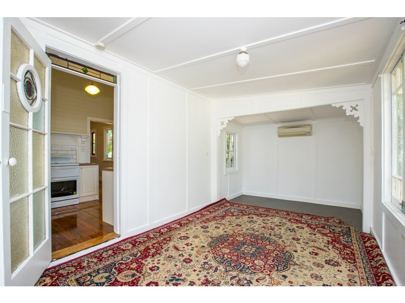 18 Dowling Street, Dungog NSW 2420