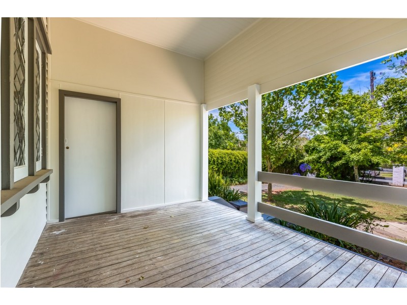 18 Dowling Street, Dungog NSW 2420