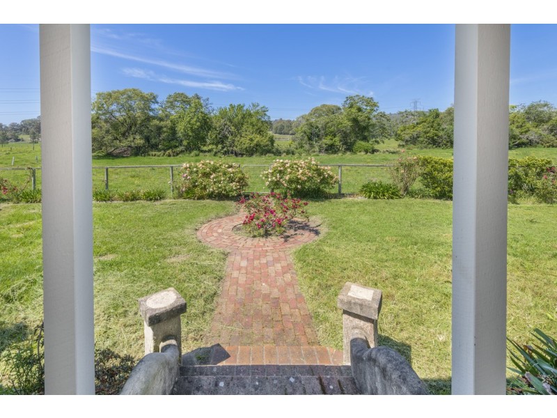 124 Dog Hole Road, Stockrington NSW 2322