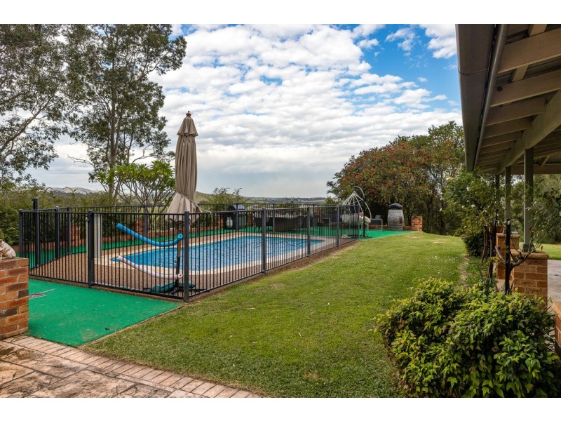 532 Webbers Creek Road, Paterson NSW 2421