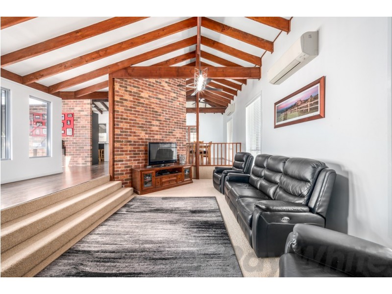 15 Alpha Street, Seaham NSW 2324