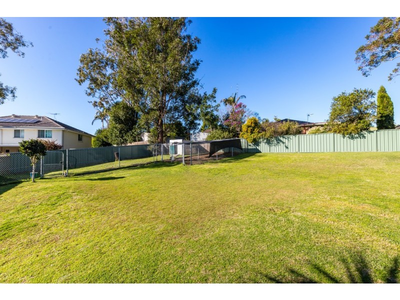 14 Holt Place, Raymond Terrace NSW 2324
