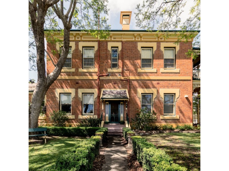 257 Dowling Street, Dungog NSW 2420