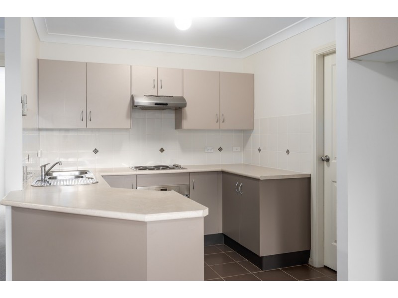 2/21 Hillview Avenue, Dungog NSW 2420