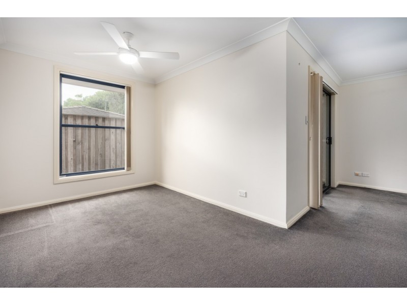 2/21 Hillview Avenue, Dungog NSW 2420