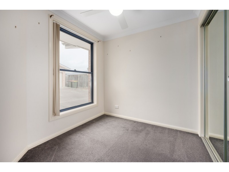 2/21 Hillview Avenue, Dungog NSW 2420