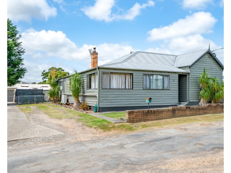 9 Simmonds Lane, Dungog NSW 2420